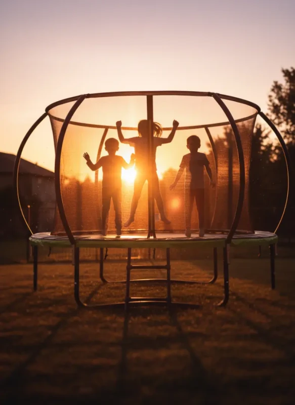 Trampolina ogrodowa 244 cm z siatką wewnętrzną i drabinką czarno-zielona