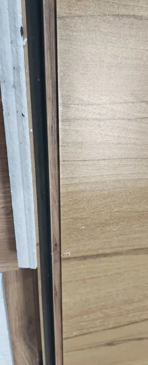 Szafka wisząca Switch I 30 cm z 3 półkami do salonu dąb wotan OUTLET