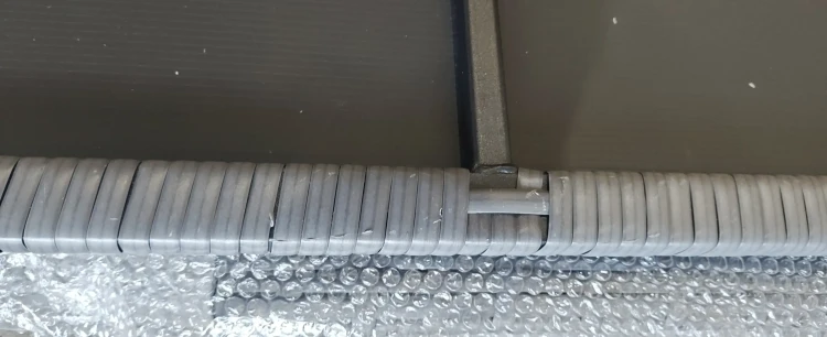 Skrzynia ogrodowa technorattanowa 480 litrów 133x56x64 cm na poduszki szara OUTLET