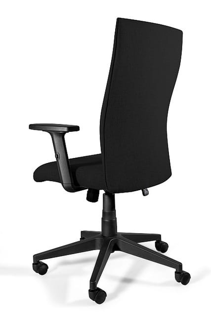 Fotel biurowy z regulowanymi podłokietnikami Black on Black Plus Czarny