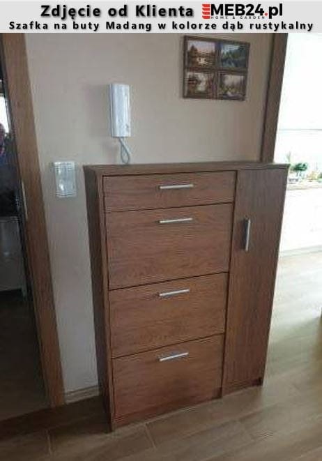 Szafka na buty Marilia 3 do przedpokoju ze srebrnymi uchwytami - zdjęcie od klienta