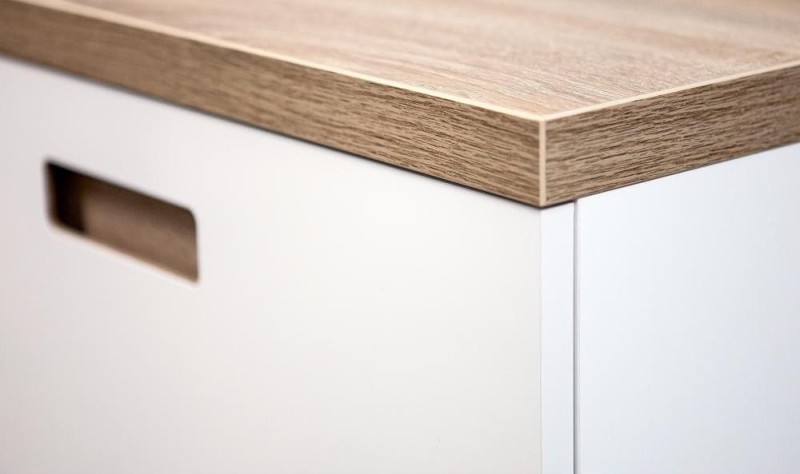 Szafka na obuwie z siedziskiem Bueno biały mat/dąb sonoma