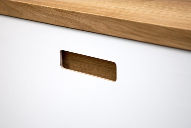 Szafka na obuwie z siedziskiem Bueno biały mat/dąb naturalny