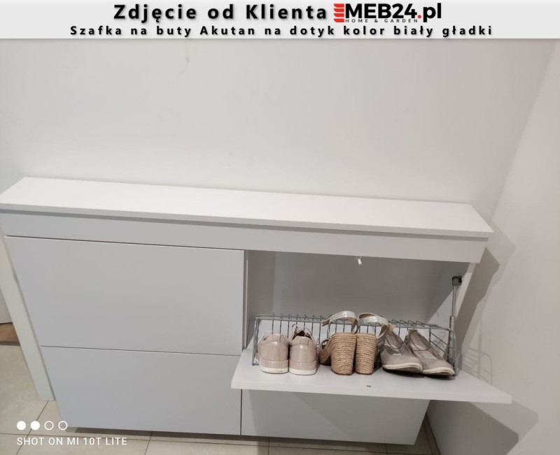 Szafka na buty Akutan na dotyk Zdjęcie klienta