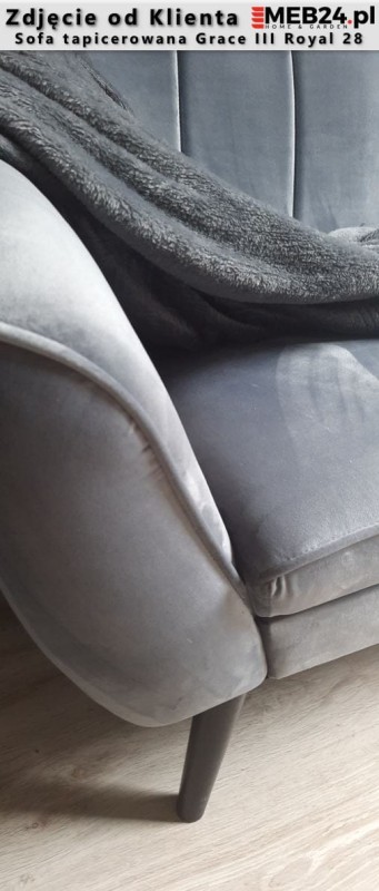 Sofa tapicerowana Grace III w stylu skandynawskim - zdjęcie klienta