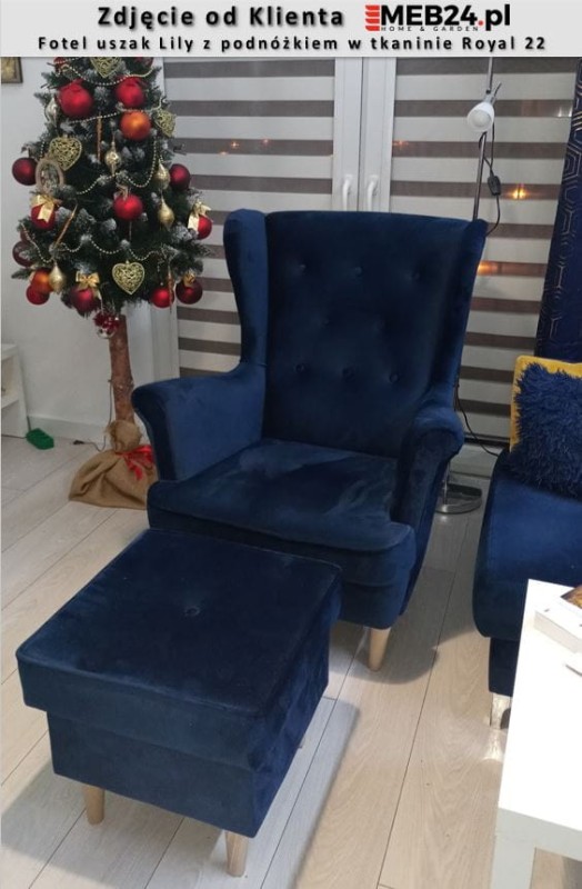 Podnóżek z fotelem uszak tapicerowany Lily w stylu skandynawskim - zdjęcie od klienta